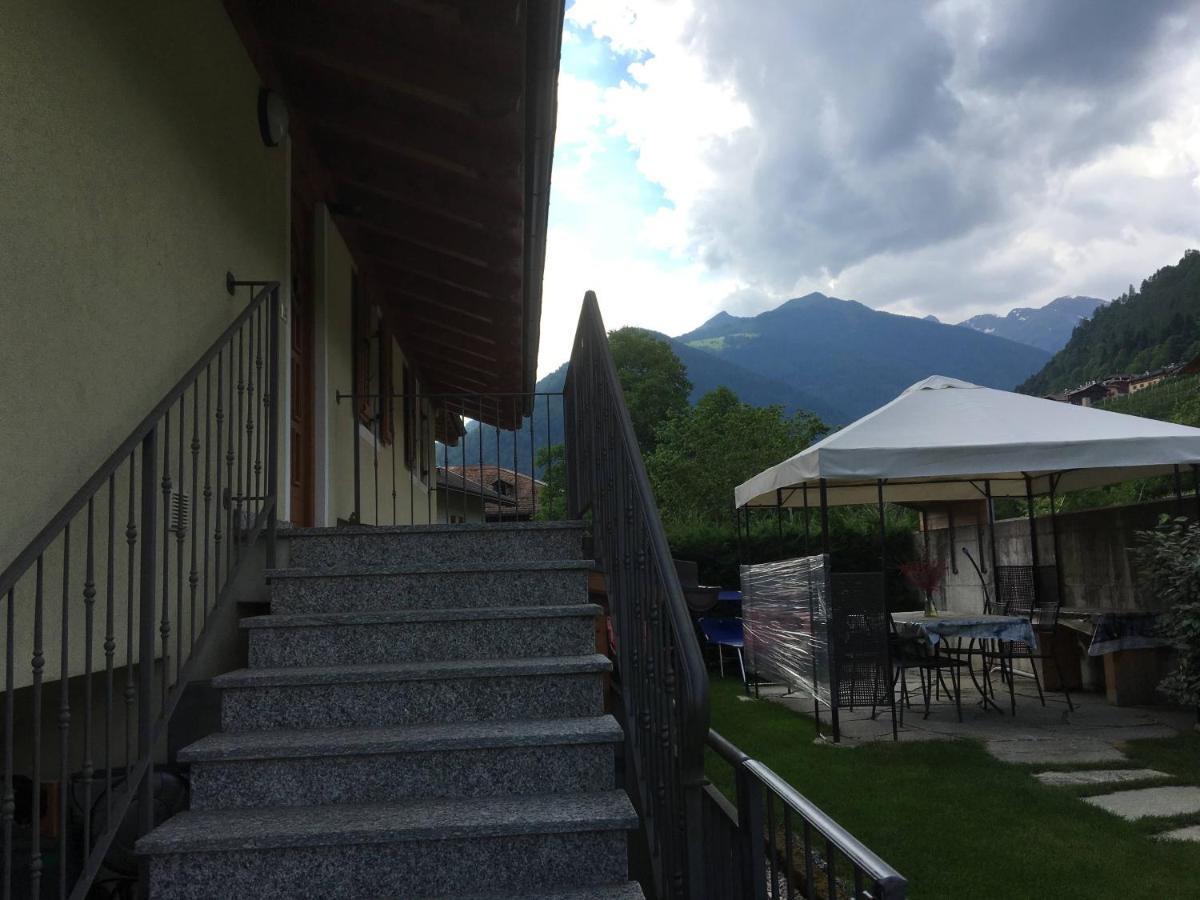 Apartamento Mansarda Con Giardino Val Di Sole Trentino Terzolas Exterior foto